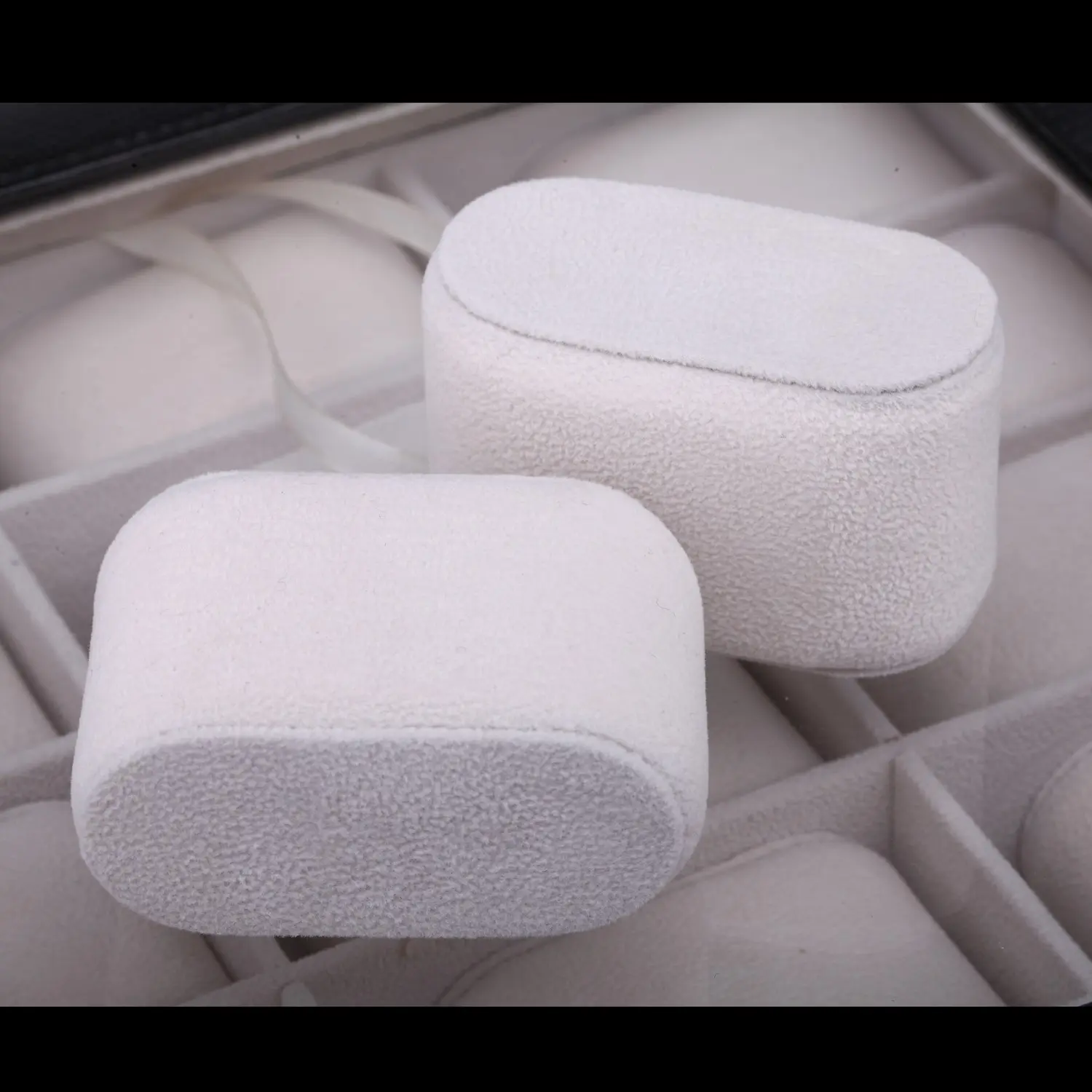 Black Lizard Men’s Luxury 15 Slots PU watch box with glass window | BG050